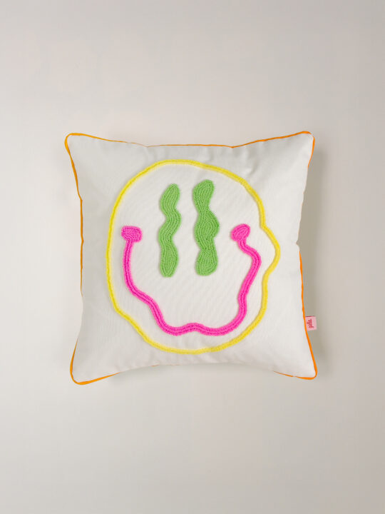 Neon Smile Punch Kırlent Kılıfı