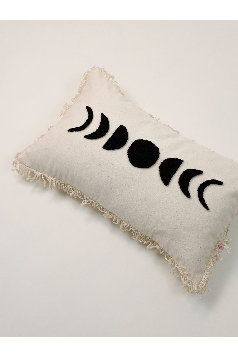 LUNAR PHASES – Ay Evreleri Punch İşlemeli Kırlent Kılıfı – Siyah